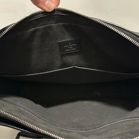 Louis Vuitton Black Taurillon Armand Briefcase MM Leather - Picture 8 of 15